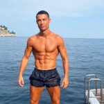 Мужчина в отличной физической форме