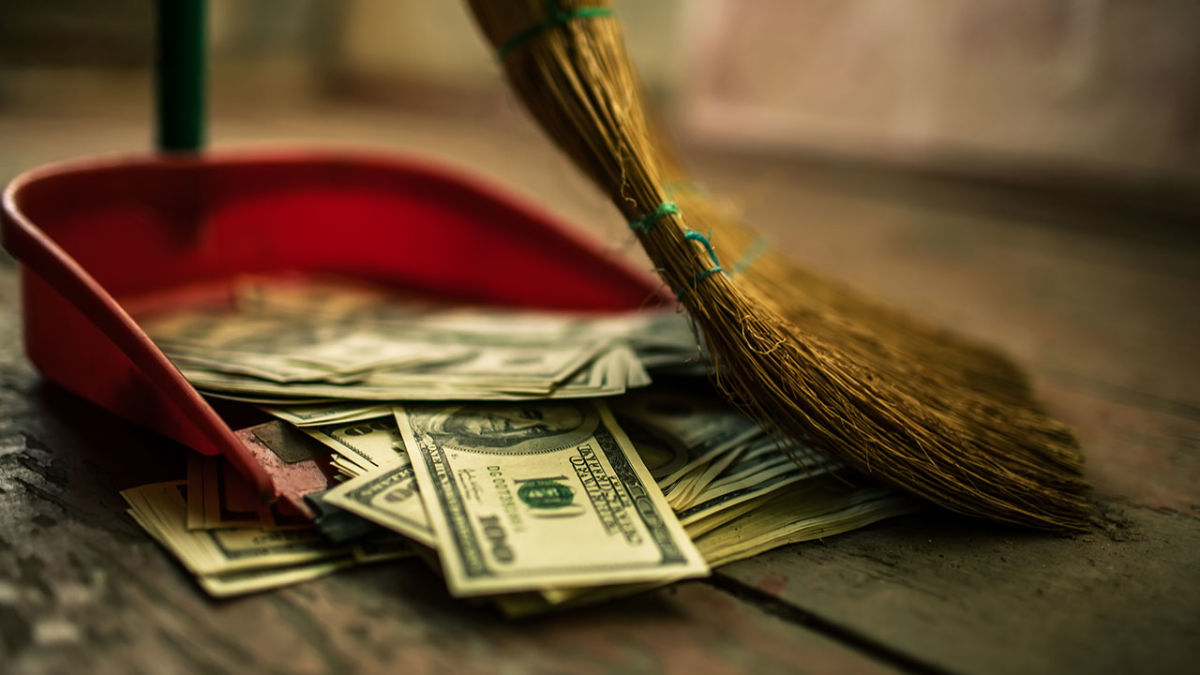 Как перестать тратить деньги на ерунду: метод «конвертов» и другие способы контроля расходов