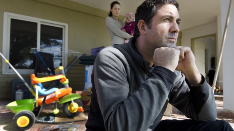 Кризис среднего возраста у мужчин: когда всё есть, но ничего не радует