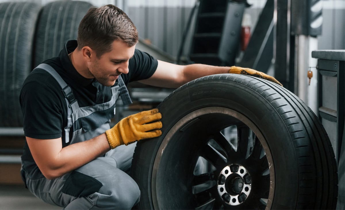 Сравнение протектора брендовых и китайских шин для выбора резины на автомобиль